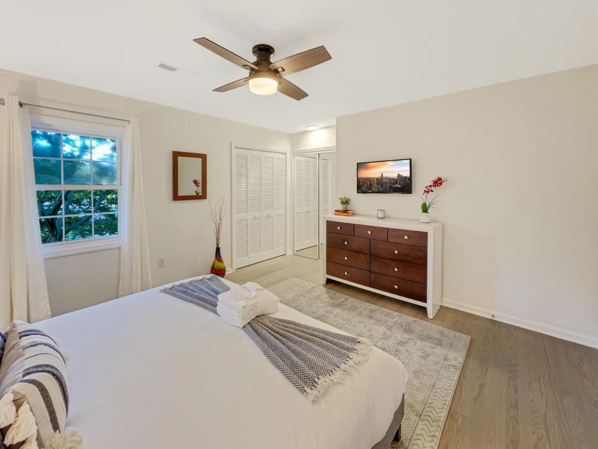 5 Min To Beach—King Beds Charleston Exterior photo